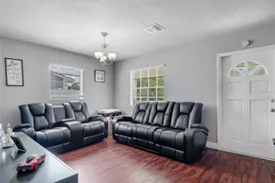 7018 Glenview Dr, Tampa, FL 33619 - Photo 15