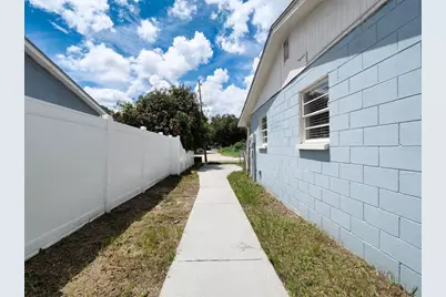 7018 Glenview Drive, Tampa, FL 33619 - Photo 9