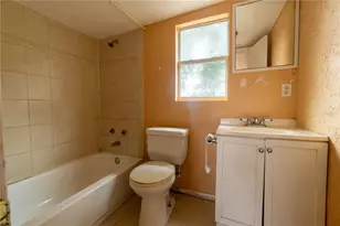 2227 Benson St, Sarasota, FL 34231 - Photo 37