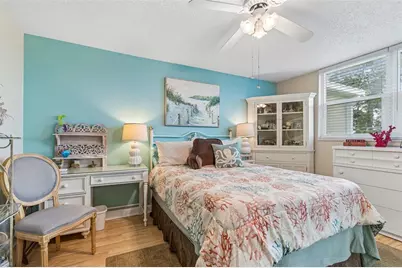 4885 1st St NE #307, Saint Petersburg, FL 33703 - Photo 17