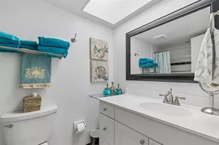 4885 1st St NE, Saint Petersburg, FL 33703 - Photo 19