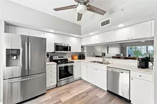 1200 Country Club Dr, Largo, FL 33771 - Photo 37