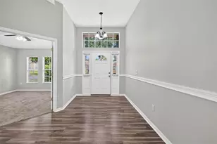 2605 Valencia Grove Dr, Valrico, FL 33596 - Photo 5