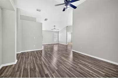 2605 Valencia Grove Drive, Valrico, FL 33596 - Photo 13