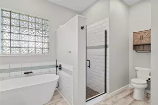 6245 Silver Oaks Dr, Zephyrhills, FL 33542 - Photo 27