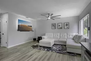 5043 14th Ave N, Saint Petersburg, FL 33710 - Photo 3