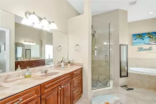10806 Perez Dr, Tampa, FL 33618 - Photo 37