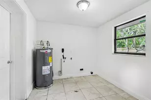 913 Lytle St SW, Ruskin, FL 33570 - Photo 15