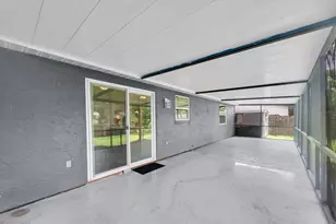 650 Timber Bay Cir W, Oldsmar, FL 34677 - Photo 25