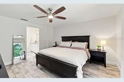 13904 Hayward Place, Tampa, FL 33618 - Photo 19