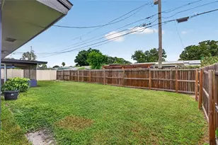 1748 Greenlea Dr, Clearwater, FL 33755 - Photo 47