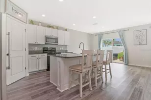 6803 Ezra Loft Pl, Zephyrhills, FL 33541 - Photo 5