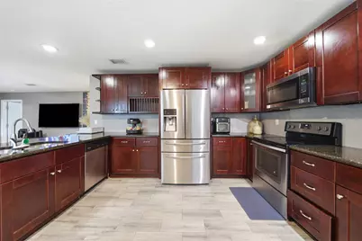 1542 28th Street S, Saint Petersburg, FL 33712 - Photo 13