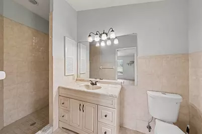 888 Franklin Circle, Palm Harbor, FL 34683 - Photo 15
