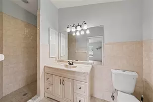 888 Franklin Cir, Palm Harbor, FL 34683 - Photo 15