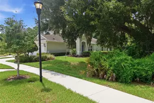 13584 Circa Crossing Dr, Lithia, FL 33547 - Photo 3
