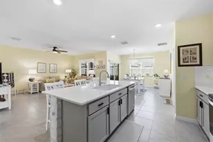 33731 Hamilton Hl Ln, Wesley Chapel, FL 33545 - Photo 7