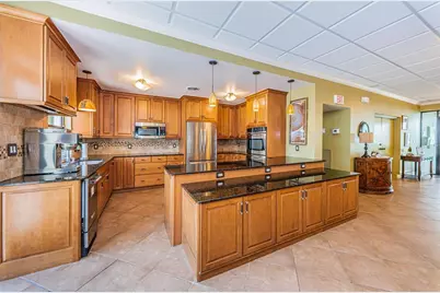 1324 Pasadena Avenue S #605, Saint Petersburg, FL 33707 - Photo 47