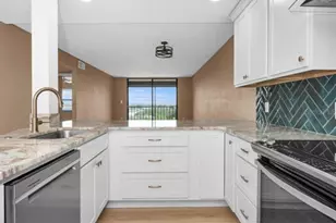 1324 Pasadena Ave S, Saint Petersburg, FL 33707 - Photo 19