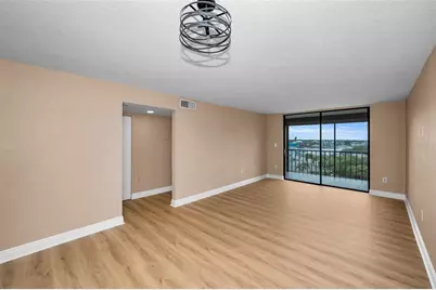 1324 Pasadena Avenue S #605, Saint Petersburg, FL 33707 - Photo 9