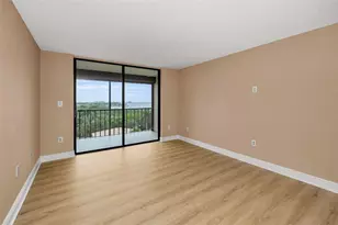 1324 Pasadena Ave S, Saint Petersburg, FL 33707 - Photo 5