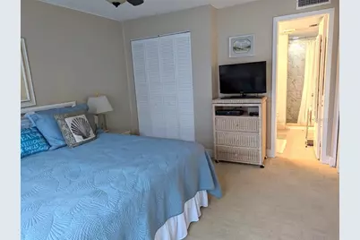 802 Cordova Green #802, Seminole, FL 33777 - Photo 17