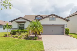7430 Pool Compass Loop, Wesley Chapel, FL 33545 - Photo 3