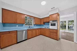 3020 W Villa Rosa Park, Tampa, FL 33611 - Photo 7
