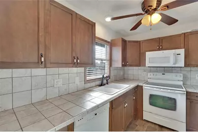 202 Bedford Trail #112, Sun City Center, FL 33573 - Photo 21
