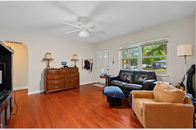 1542 Lakeview Road, Clearwater, FL 33756 - Photo 9