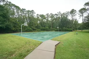 5225 Algerine Pl, Wesley Chapel, FL 33544 - Photo 15