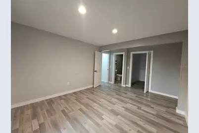2321 Ingram Avenue, Sarasota, FL 34232 - Photo 17