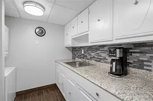 5055 NW 7th St, Miami, FL 33126 - Photo 11