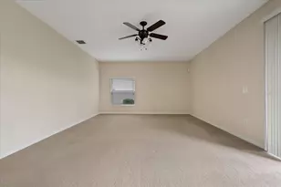 10616 Liberty Bell Dr, Tampa, FL 33647 - Photo 15