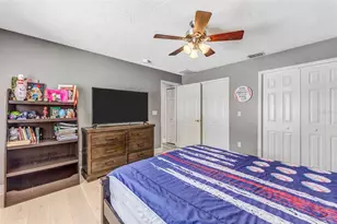 2339 Kings Point Dr, Largo, FL 33774 - Photo 45