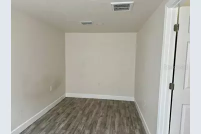 917 E 108th Avenue, Tampa, FL 33612 - Photo 9