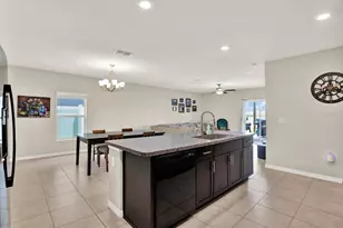 7505 Samuel Ivy Dr, Tampa, FL 33619 - Photo 13