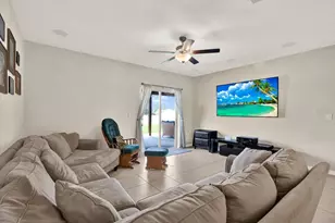 7505 Samuel Ivy Dr, Tampa, FL 33619 - Photo 15