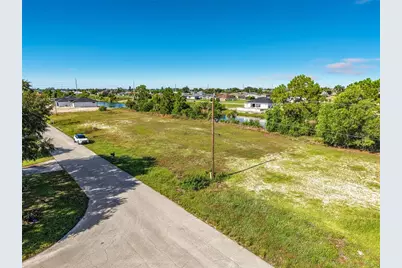 2830 NE 6th Avenue, Cape Coral, FL 33909 - Photo 15