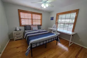8706 Elmwood Ln, Tampa, FL 33615 - Photo 17