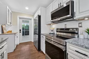 4392 Walnut St NE, Saint Petersburg, FL 33703 - Photo 11