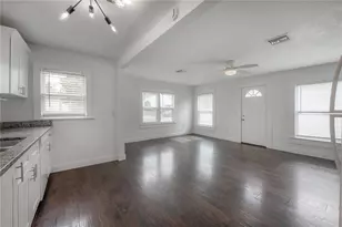 405 E Cayuga St, Tampa, FL 33603 - Photo 7