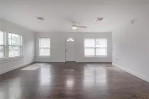 405 E Cayuga St, Tampa, FL 33603 - Photo 11