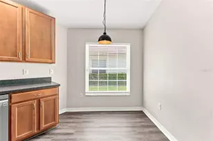 5852 Autumn Shire, Zephyrhills, FL 33541 - Photo 13