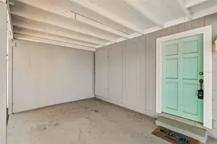 516 64th St S, Saint Petersburg, FL 33707 - Photo 5