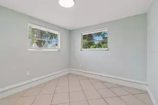 516 64th St S, Saint Petersburg, FL 33707 - Photo 39