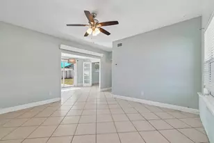 516 64th St S, Saint Petersburg, FL 33707 - Photo 11
