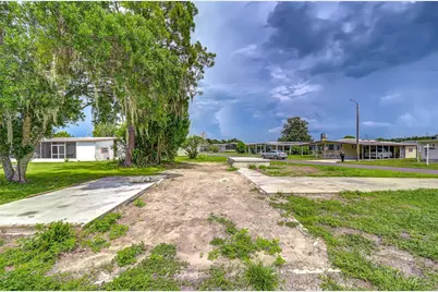 35127 Zephyr Shores Drive, Zephyrhills, FL 33541 - Photo 11