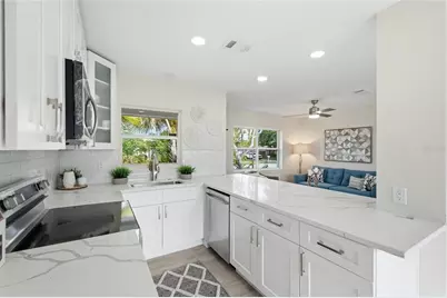 1060 Jackson Street, Largo, FL 33770 - Photo 13