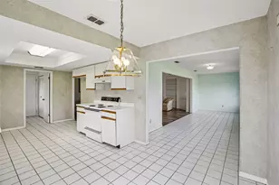 1304 Leland Dr, Sun City Center, FL 33573 - Photo 11